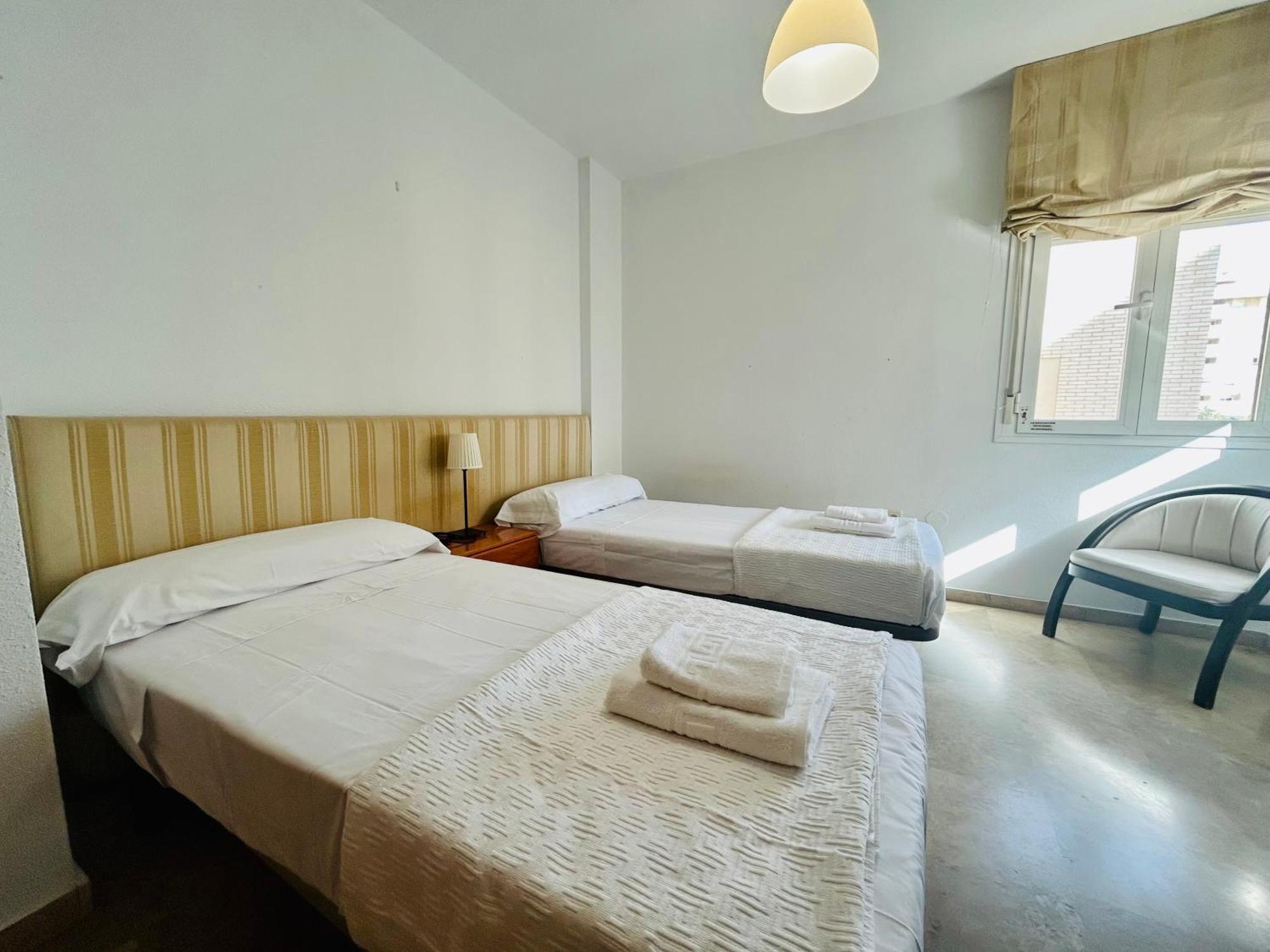 Guest House Teatinos Malaga Luaran gambar